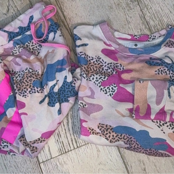 Sundry Abstract Camo Sweatsuit Size 1 small Set sweatshirt & joggers sweats - Picture 15 of 16
